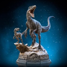 Blue and Beta Jurassic World Dominion Deluxe Art 1/10 Scale Statue by Iron Studios